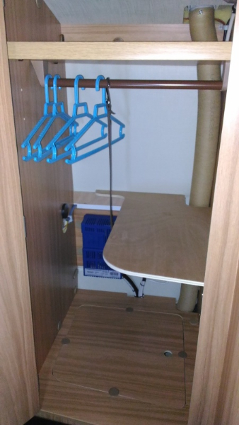 armoire.jpg